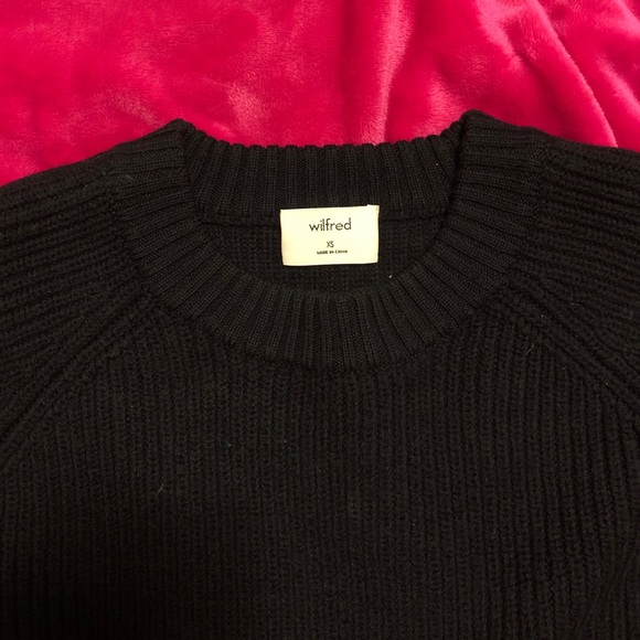 Aritzia Wilfred Sweater - Picture 5 of 5